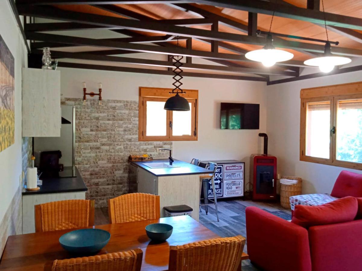 El Vagon De Baides Guest House Bagian luar foto